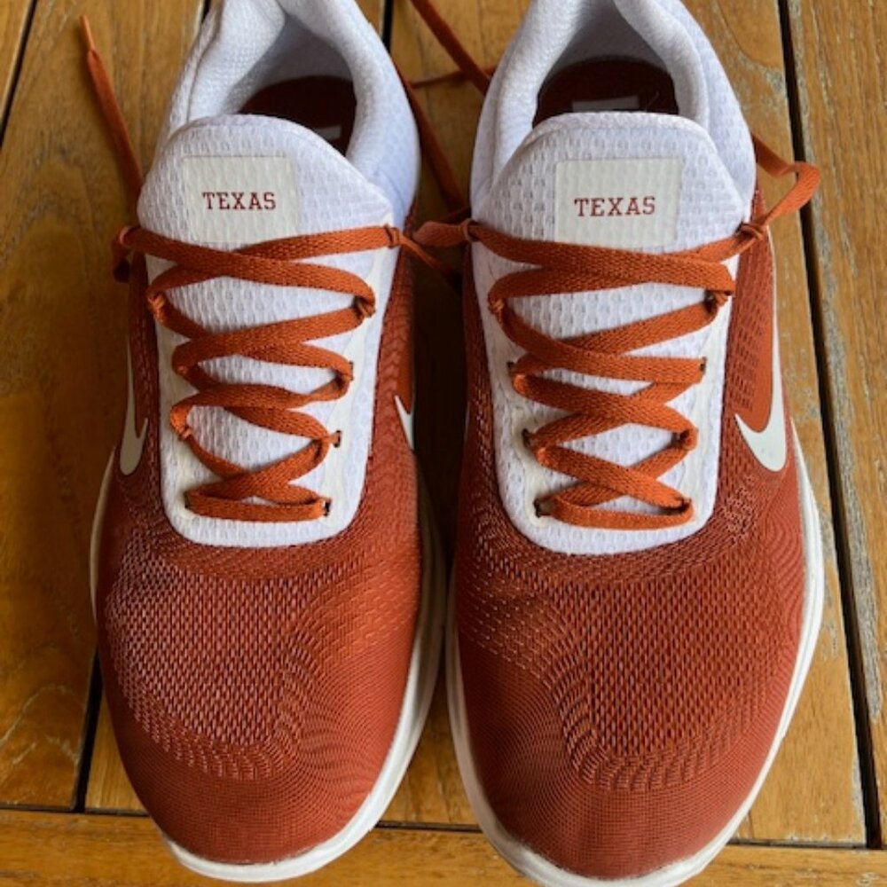Texas Longhorns Nike Athletic Shoe Men 7.5 / Women 9.0